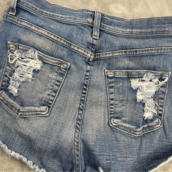 Bebe Classic Blue Distressed Ripped Jean Shorts Size 28 - Picture 4 of 9